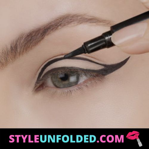 Fill the gap - How to apply eyeliner for monolid eyes