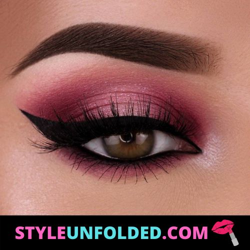 smudged eyeshadow look for almond shaped eyes