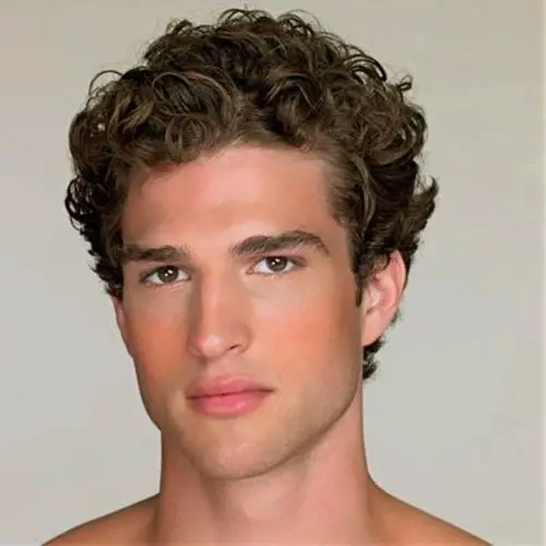 How-to-Turn-Curly-Hair-Wavy-for-Guys