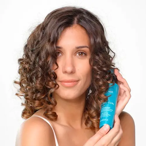 How-to-Use-Curl-Cream-for-Wavy-Hair